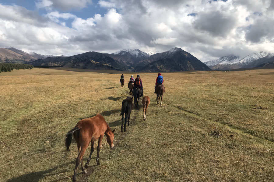 Kirgistan – Unterwegs im Land der Berge, Pferde und grenzenloser Möglichkeiten